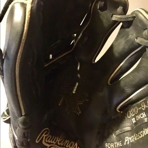 Rawlings Heart of The Hide Gold Glove